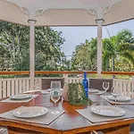 The Deck At Burleigh Heads