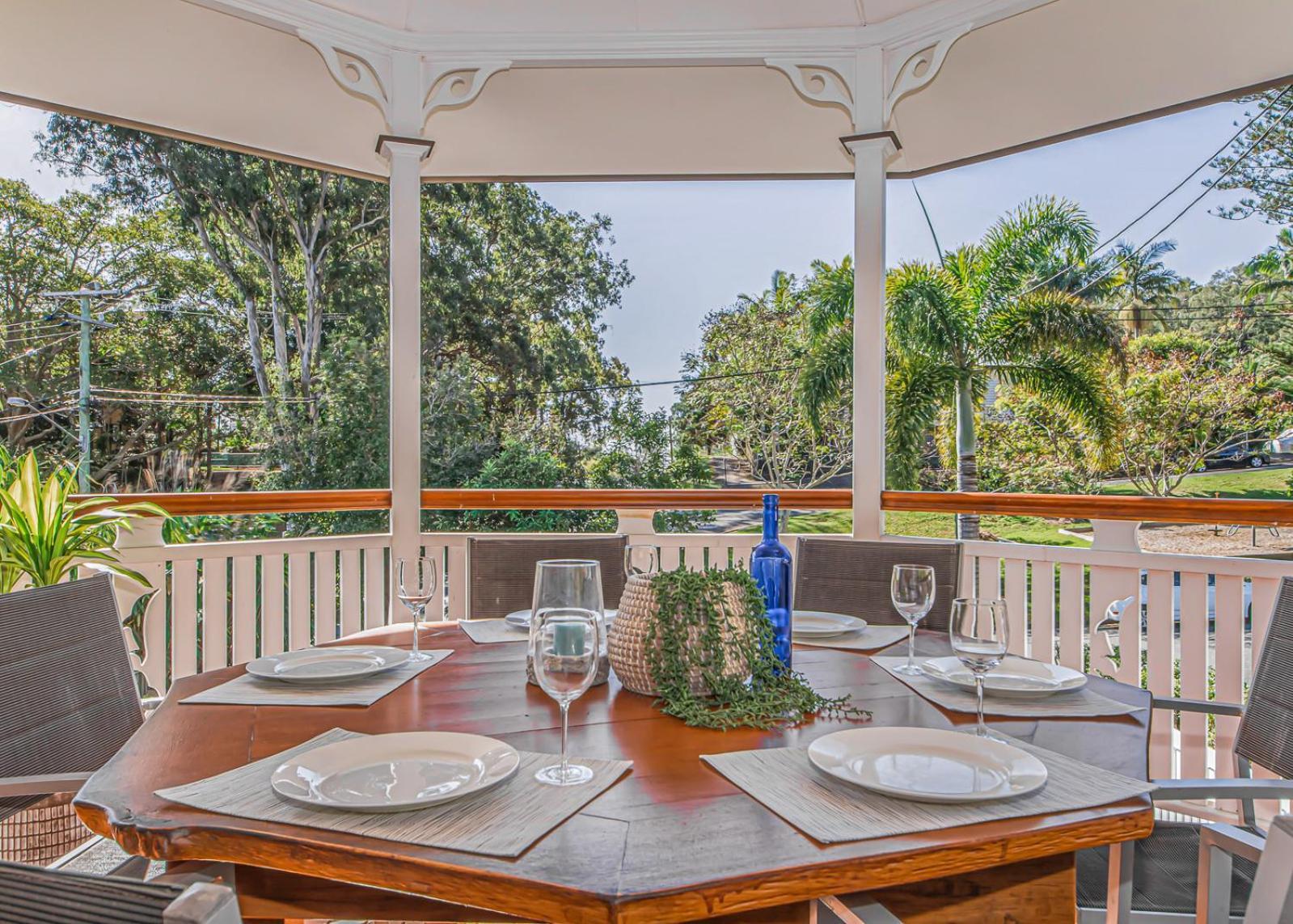 The Deck At Burleigh Heads Holiday home Gold Coast